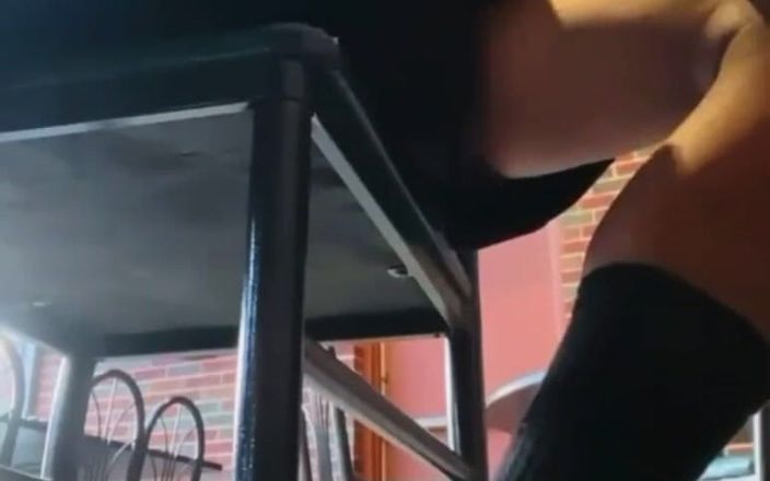 Jeffery H: Exhibitionist Cum in Restaurant