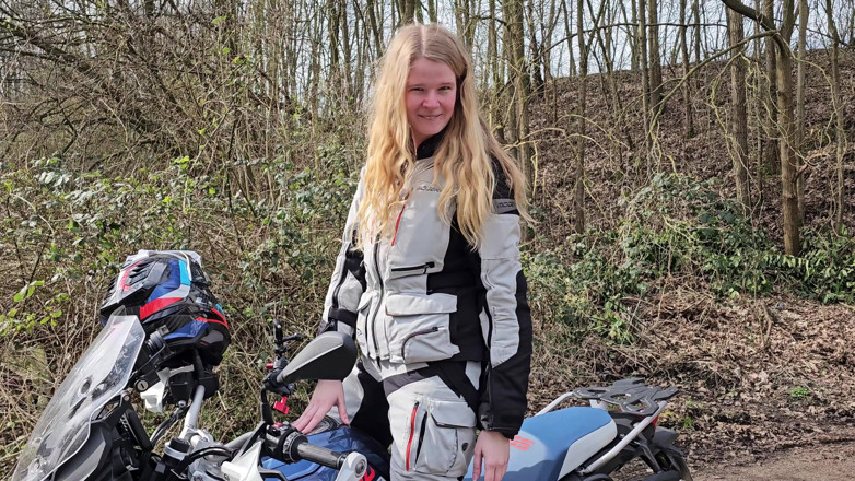 Bikergirl_97: První video na mém kole