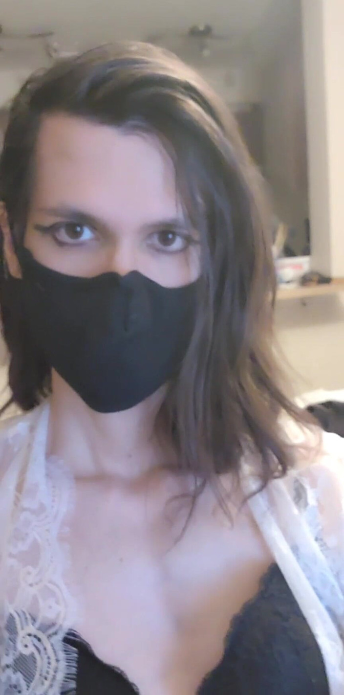 Mistress Mel: Vänta tills spermasprut