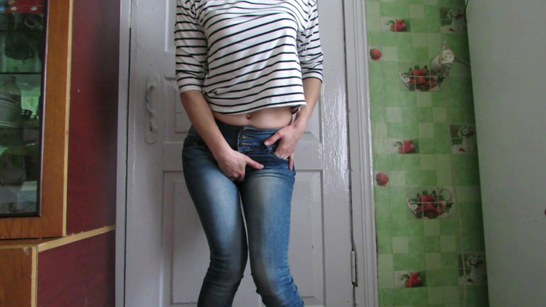 SexyAnka: Bu senin için. Bacaklarımdan yala.