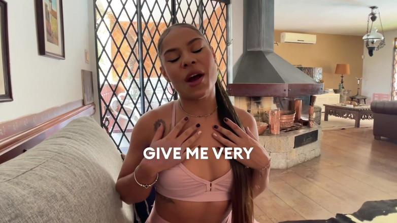 Johnny Grey: Prsatá latina brunetka: Deepthroat &amp; Rim Job POV casting adventure