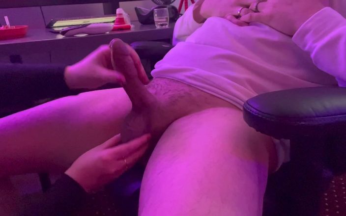 Shawna Panofka: Sbírám mrdku v kondomu pro moji Sissy děvku pro CEI
