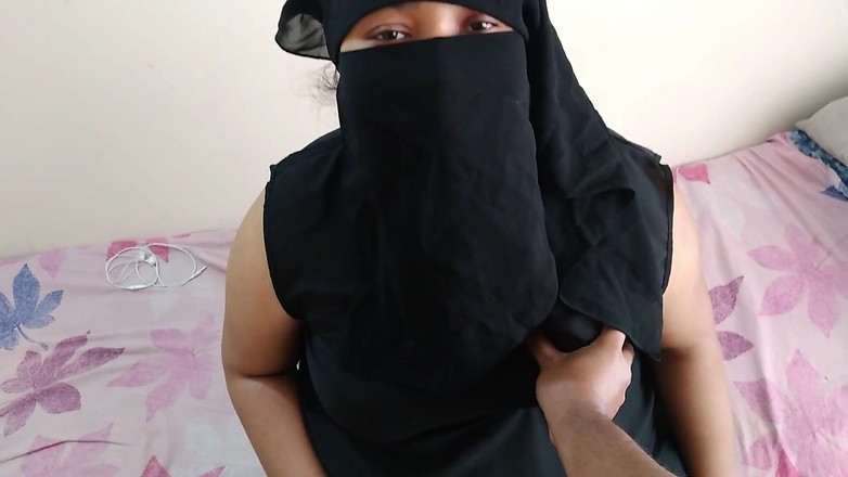 Aria Mia: Saúdská služka ošukaná majitelem, zatímco manželka majitele nebyla doma - Mokrá...