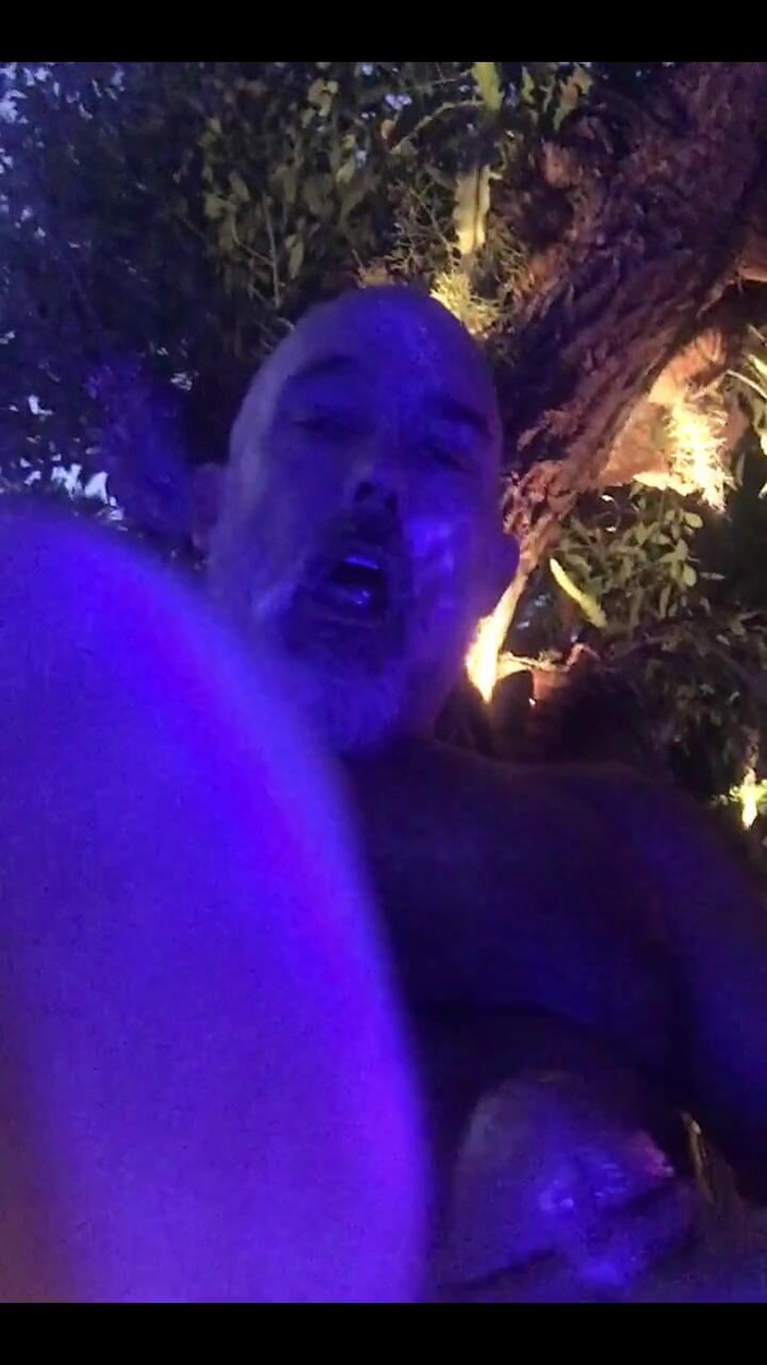 Tantric Fitness: 7月4日浸泡和中风！拍摄'今晚我与烟花的负荷