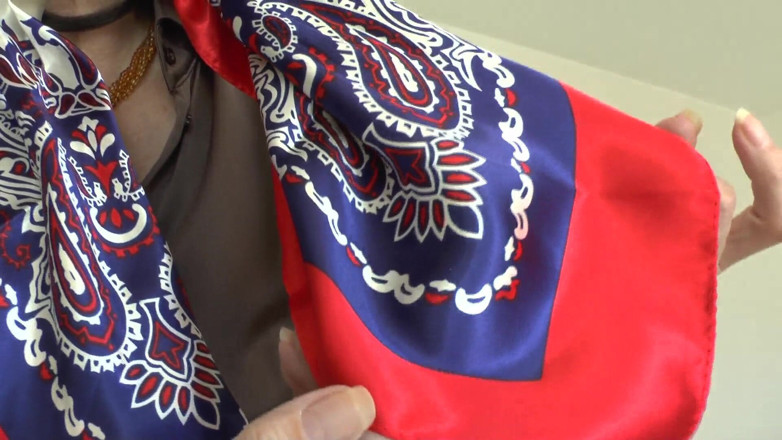 Lady Victoria Valente: Afternoon Headscarf Try-on, Lady Victoria Valente