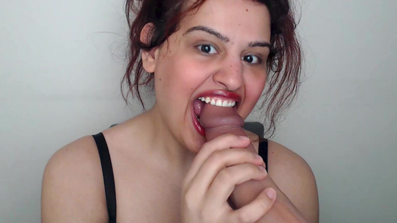 Evelyn Butt: J'adore les bites énormes et délicieuses !