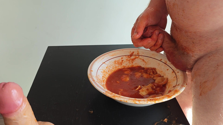 Food Pissplay: I Piss in My Dinner and I End up Cumming