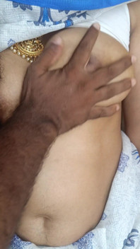 Esposa da casa curtindo romance quente