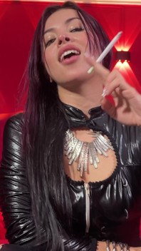 Anitta Love to Use Your Mouth Like a Trash