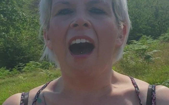 Skyler Squirt: Squirting Orgasm in the Beautiful Northumberland National Park