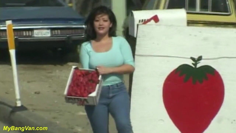 My Bang Van: Chubby MILF picked up for her first bangvan DP