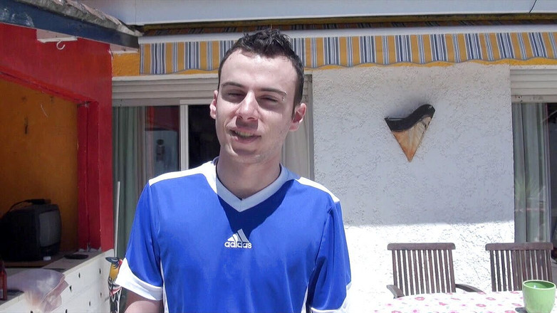 CASTING PORN AMATOR: Překvapení ošukaná nejlepším přítelem se zavázanýma očima