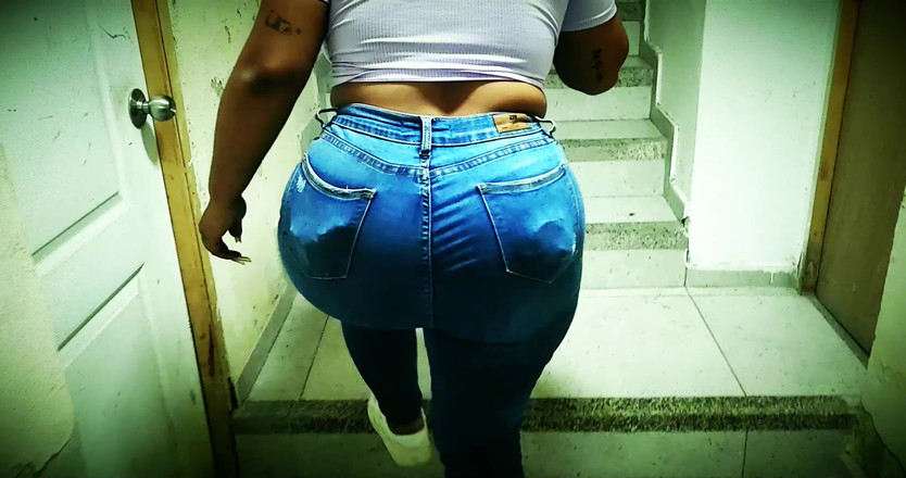 PABLO N3GROBAR: 4k 第一季...射在那些多汁的奶子上