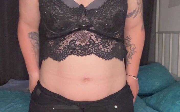 SexyBunny97: Van het werk naar het huis en tot slot zelfliefde...