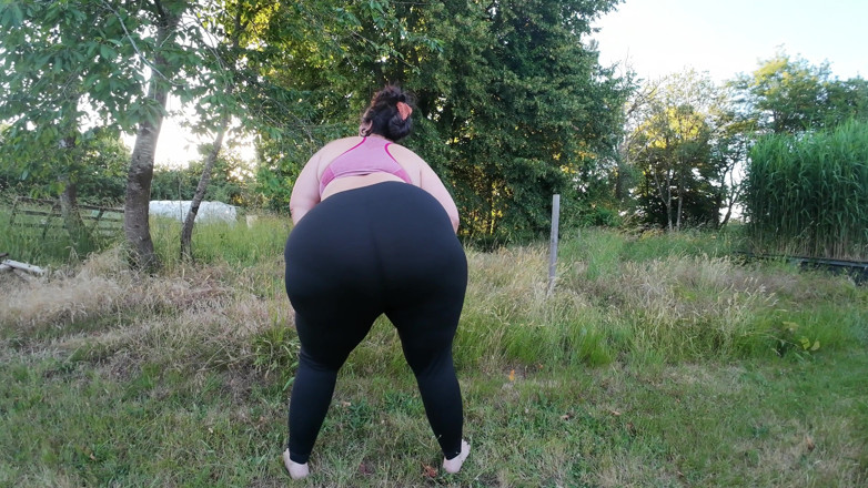 BBWorking: Carry &amp; Reward 5 - Strong BBW Wife Undresses and Carries Her Slim...