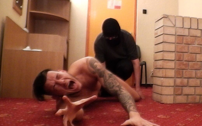 laszinaszi2: Le punizioni di johnny xi