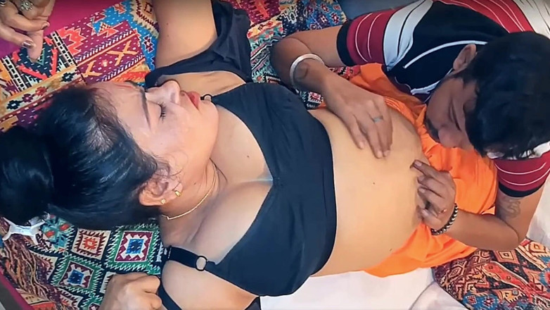 arrk: Tantrik Mata Ki Garam Jawani...