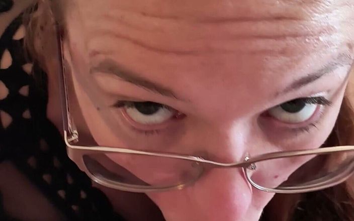Red Queen: Homemade POV Blowjob