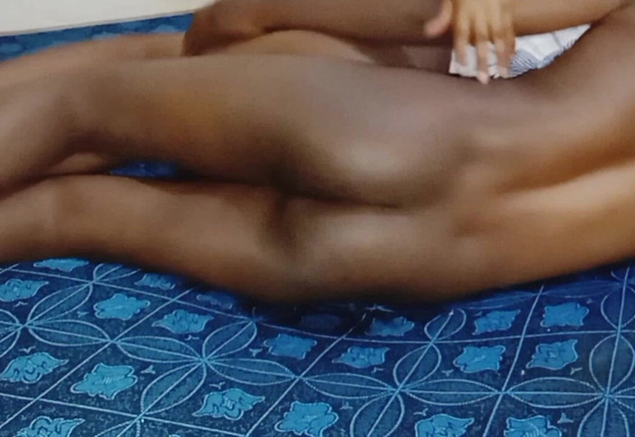 Me and my new slut: Seks pasangan hitam tegar,