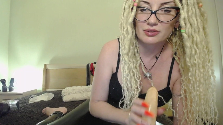 BadAssBitch: 私はあなたの敗者のコックを撫でています、あなたをエッジし、あなたのオーガズムを台無しにします!