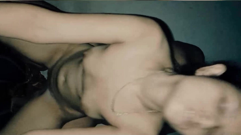 Dasi couple: 후배위 스타일로 따먹히는 파키스탄 연인 2부