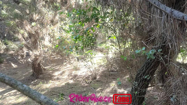 Only Riderqueen BBW Step Mom Latina Alone: Riderqueen seul, dehors, vidéos pour mes fans.