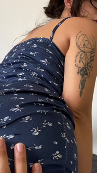 Latin üvey kız kardeşim Feigns onu sikmemi istiyor! - İspanyolca porno