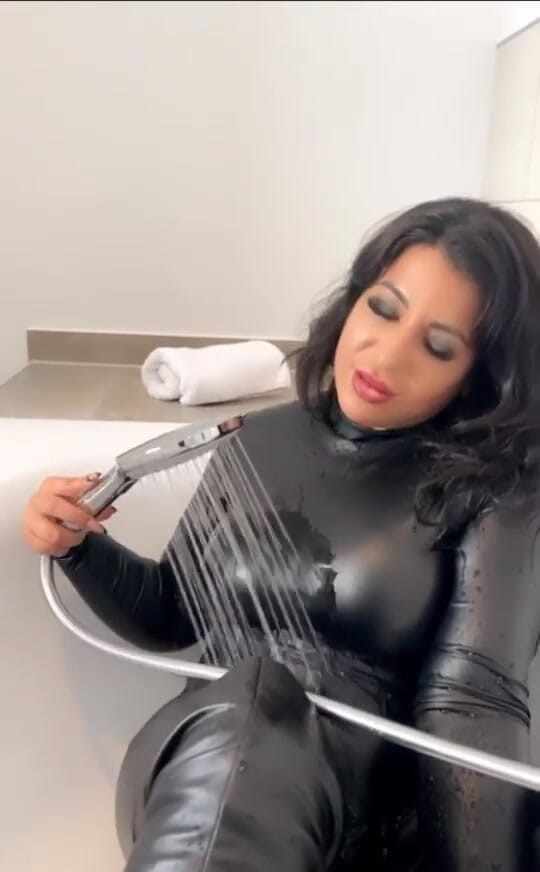 LadyAyse5: Leahter sprcha