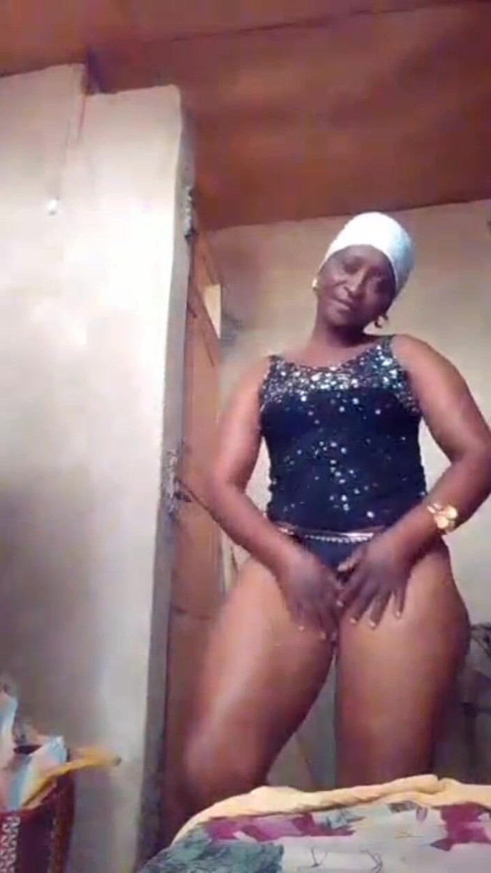 Sugarmama video call mutual masturbation: Fat Sugar Mama Is Horny She Masturbating