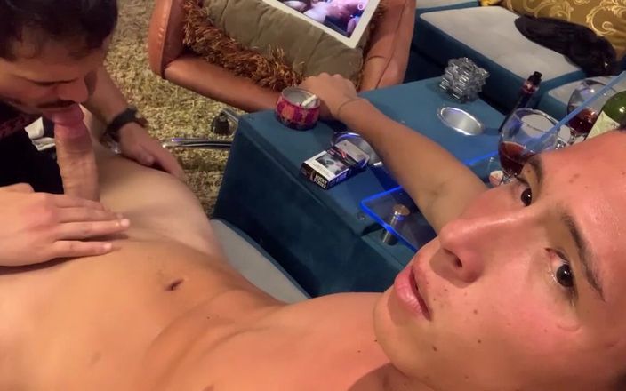 The-hook305: Str8 twink показує мені свій великий латиноамериканський член str8