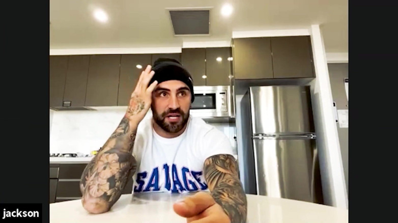 Pillow Talk: Jackson O'doherty tira roupa e revela segredos do quarto