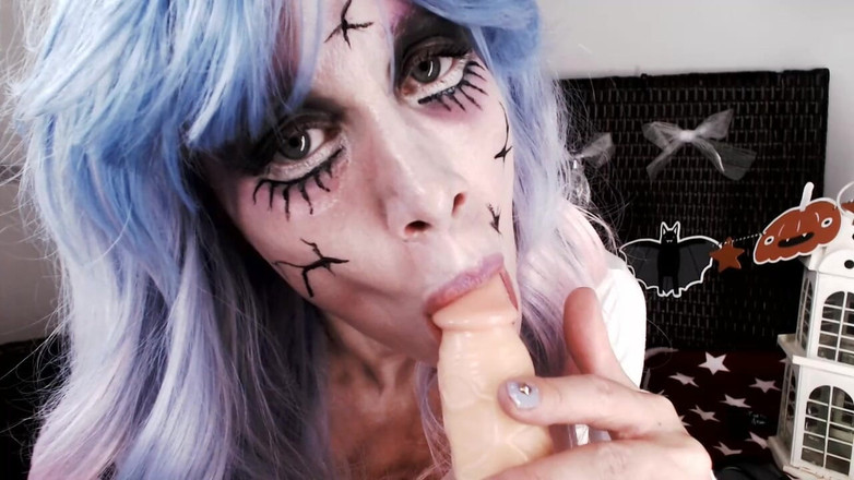 Lolacam: Кукла лижет