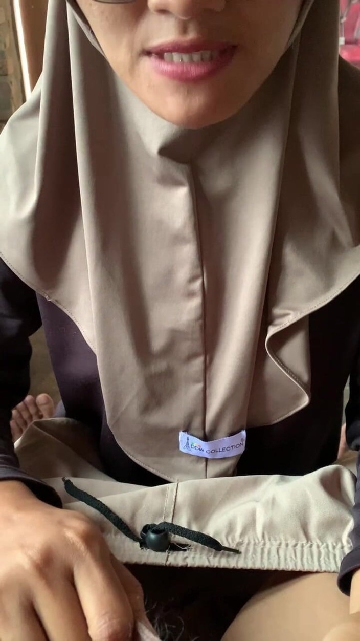 Indo Girl: I Love the Cute Stepsister's Cock Blowjob