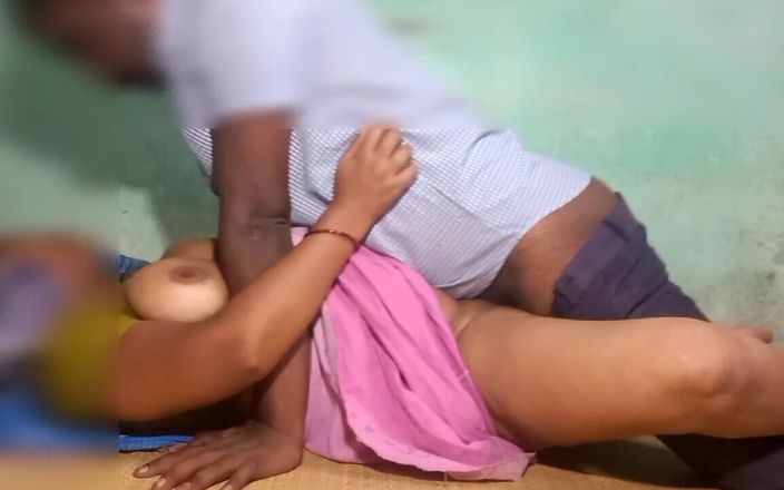 Priyanka314: Tamilská studentka má doma sex