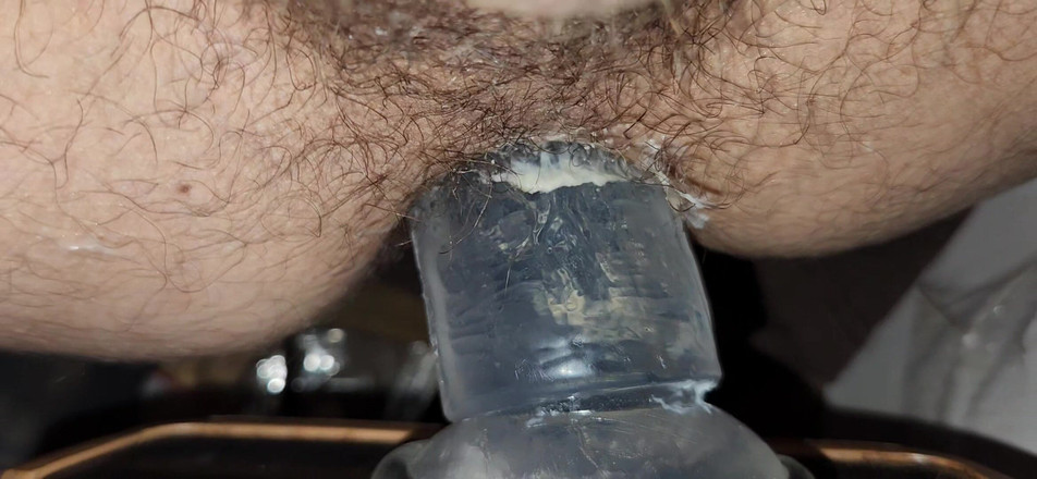 Takes it all: 10 tum gör mig fitta