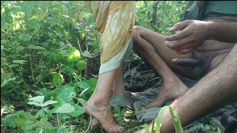 seema: Saya menemui adik tiri saya bersendirian di padang dan berkongkek...