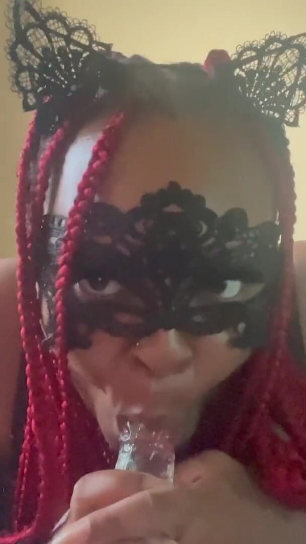 VallarieEast: Suck That Dick