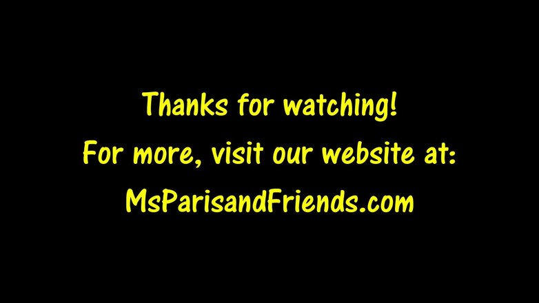 Ms Paris and Friends: 그녀의 팬티를 젖게 만들기 위해 휴식을 취