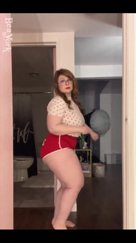 Buat konten valentine ada padaku