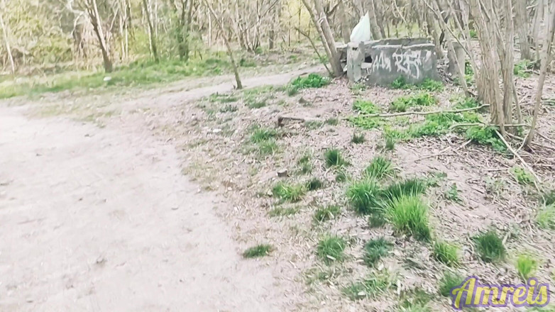 Amreis: वीर्य निकालने के लिए जगह चाहिए! भाग 5. चलना, हिलाना और सुपरमार्केट के बगल में फेंकी गई कुर्सी पर स्खलन करना