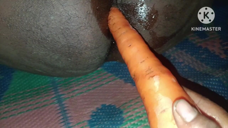 Yousokhona: Bhabhi's Ass Fucked with a Carrot
