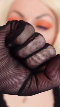 Asmr: Guanti a rete. (no Parlare) Calda MILF lentamente sfw video di Arya Grander