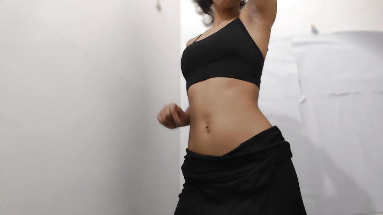 desigirl93: Awek India menjolok pepek basah kelentit besar. Awek miang panas