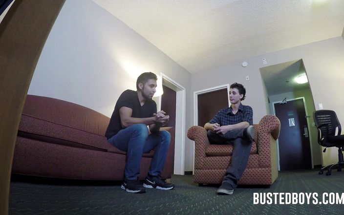Busted Boys: Busted boys - Logan Reiss - Boy-toy busted and broken