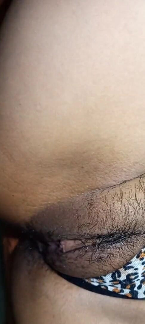 Mxfun30: MiLF con lingerie sexy si è scopata la figa bagnata ed...