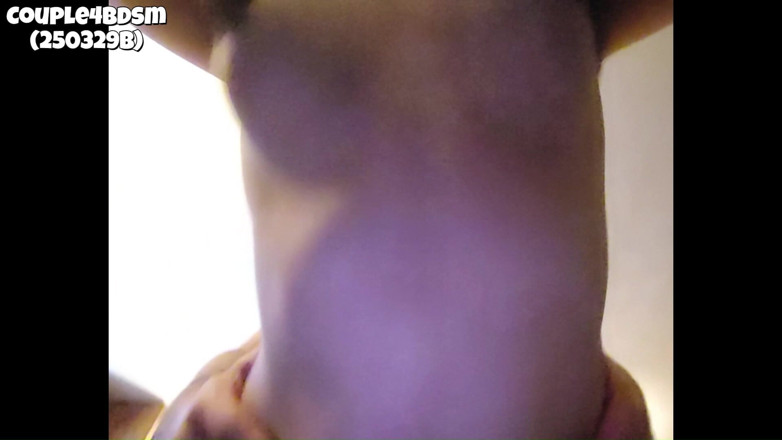 Couple4bdsm: Matură sexy supusă futută pe la spate cu cleme pentru...