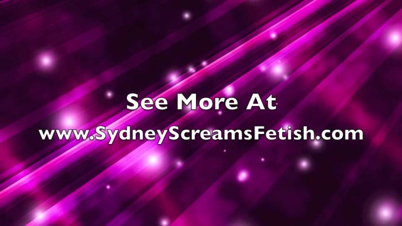 Sydney screams fetish: Underwater Puffy Cheeks &amp; Open Eyes
