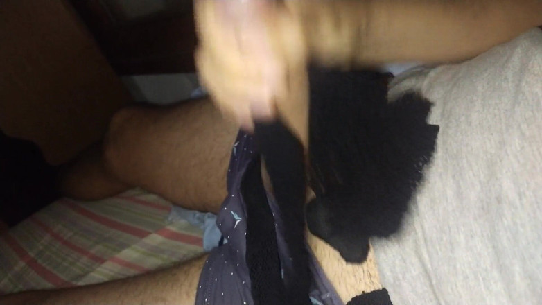 Lo Zborro: (dia Ita) Aldatılan adam!, sürtük karının file çoraplarına boşalıyorum xxjoixx