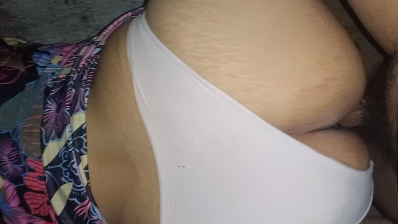 E-Alfa: Elbiseli fahişe götümü kolaylaştırıyor