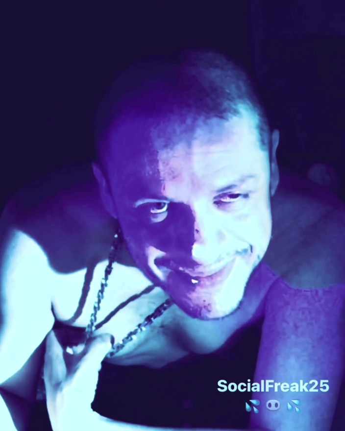 MisterFreak25: Sperma spelen na geladen misterfreak25 kont seksclub